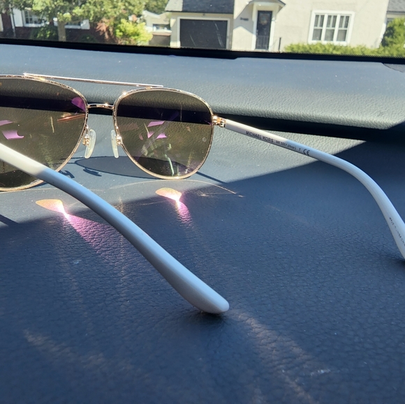 Micheal Kors White Aviator glasses - Picture 5 of 7